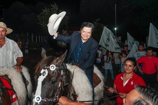Hoy Acevedo hará proclama y el Unace “aclarará” el descabalgo de su presidenciable - Política - ABC Color