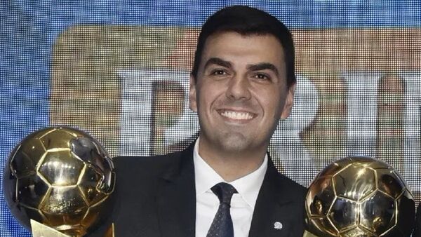 Contratos millonarios no eran firmados por tesorero