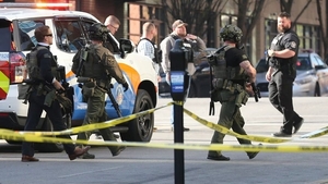 Un hombre mata a cuatro personas en un banco en Estados Unidos - Oasis FM 94.3
