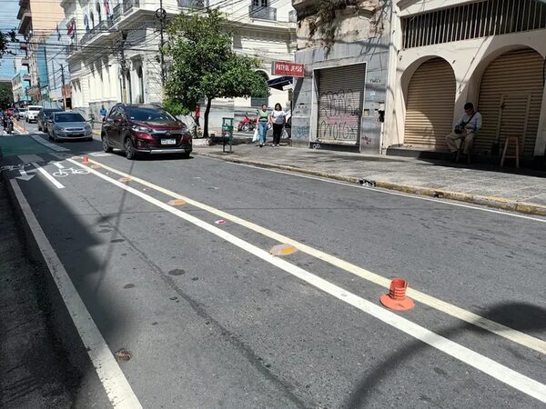 Arrancan conos de la bicisenda sobre calle Palma - Nacionales - ABC Color