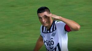 ¡Vigencia! Óscar “Tacuara” Cardozo aporta la experiencia goleadora al puntero