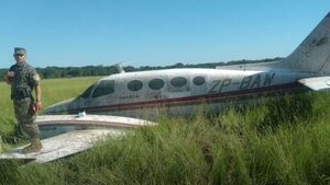 Aterrizaje forzoso de avioneta, los ocupantes salen ilesos en Concepción