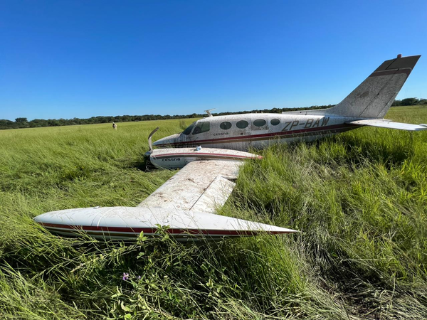 Avioneta realiza aterrizaje forzoso por un desperfecto mecánico en Concepción - trece