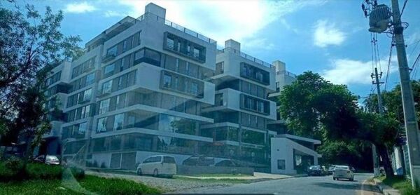 Brasileños entran a trabajar en secreto para campaña de Efraín