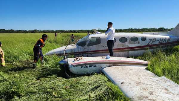 Cae avioneta que trasladaba a políticos en Concepción - ADN Digital