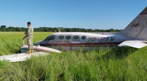 Un aterrizaje de emergencia realizó un experimentado piloto, a bordo de una avioneta en Concepción
