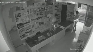 Local comercial fue asaltado en San Lorenzo: Entraron a robar y se llevaron cajas vacías - C9N