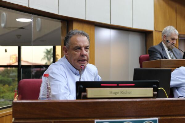 Imputación de exministro del MOPC es “un signo de esperanza”, dice senador | 1000 Noticias