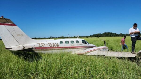 ATERRIZAJE FORZOSO DE AVIONETA, LOS OCUPANTES SALEN ILESOS EN CONCEPCIÓN - Itapúa Noticias