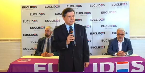 Euclides Acevedo anuncia que no declinará candidatura - Política - ABC Color