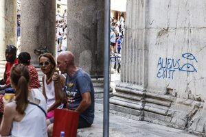 Hasta 60.000 euros de multa por vandalizar el patrimonio cultural de Italia - Mundo - ABC Color