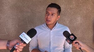 Concejal Aquino advierte sobre estafas a adultos mayores en programas de gobierno