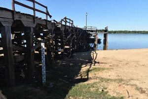 Río Paraná con bajo caudal de agua en zona de Ayolas - Nacionales - ABC Color