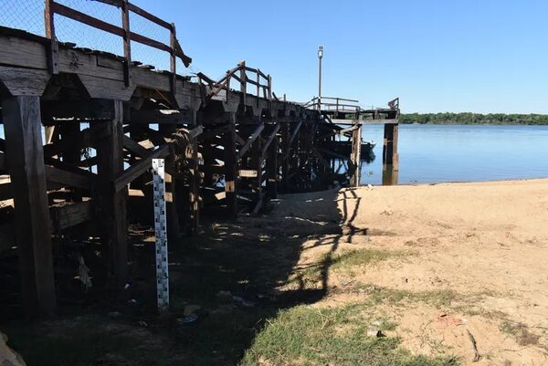 Río Paraná con bajo caudal de agua en zona de Ayolas - Nacionales - ABC Color