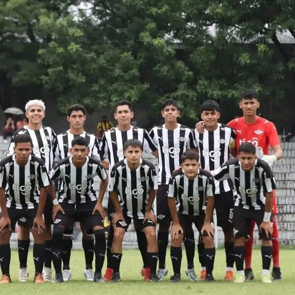 Gumarelos comandan la Sub 18 - Libertad - ABC Color
