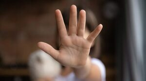 Padrastro había abusado de niña: víctima contó a su abuela lo que pasaba