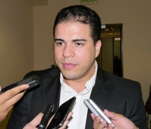 Diputado Núñez anuncia que pedirá informe sobre posible ingreso ilegal de informáticos brasileños - ADN Digital