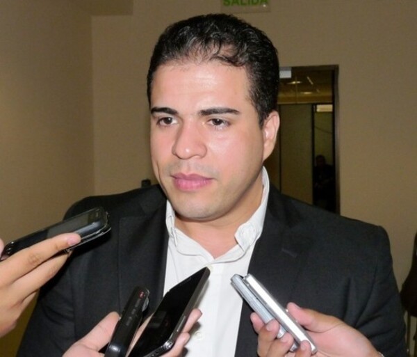 Diputado Núñez anuncia que pedirá informe sobre posible ingreso ilegal de informáticos brasileños - ADN Digital