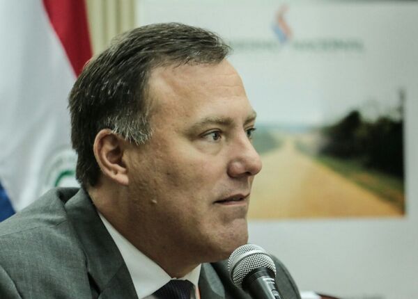 Juez admite imputación de exministro del MOPC Ramón Jiménez Gaona por el caso del fallido Metrobús - Revista PLUS