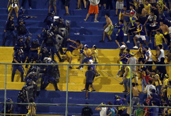 Versus / Sanción provisoria: Luqueño jugará sin su gente ante Olimpia