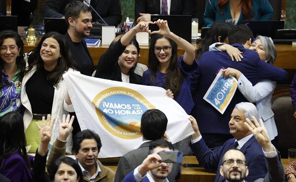 Chile: El Congreso aprueba la ley que establece la jornada laboral de 40 horas semanales - Megacadena — Últimas Noticias de Paraguay