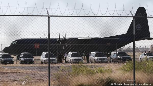 México repatría otros 23 cuerpos de migrantes muertos en incendio