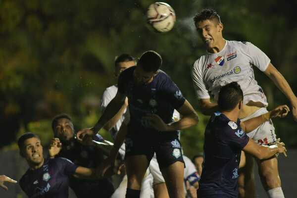 Nacional y Guaireña siguen de capa caída - Oasis FM 94.3