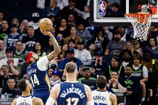 Baloncesto: NBA y Torneo Apertura de la liga local - Polideportivo - ABC Color