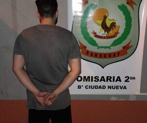 Borracho conducía vehículo y agredió verbalmente a policías