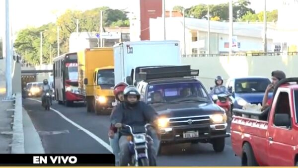 Persisten caos vehicular y tráfico lento pese al túnel de Tres Bocas