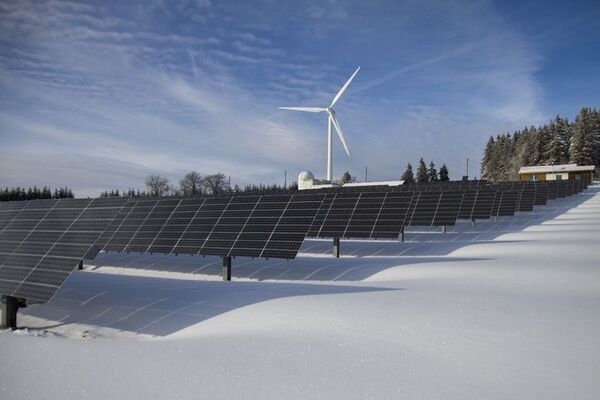 Energías eólica y solar generan 12% de la electricidad mundial