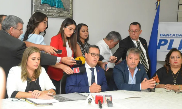 Presentan libelo acusatorio para juicio político a Jorge Bogarín Alfonso - OviedoPress