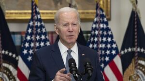 Joe Biden quiere que el 67% de los autos sean eléctricos para 2032