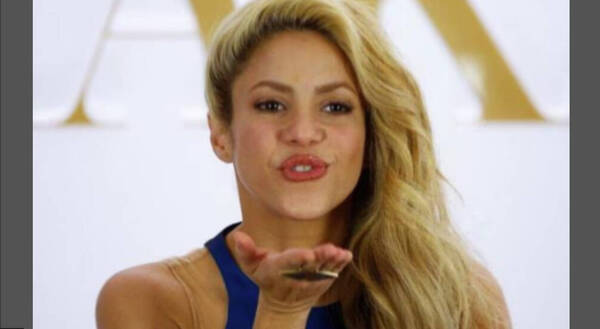 Mánager pide platal por el primer "casete" de Shakira a sus 14 pirulos