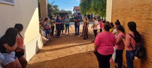 Padres de familia exigen mayor seguridad para sus hijos en institución educativa de San Ignacio - Nacionales - ABC Color