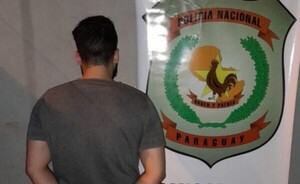 Ebrio conducía con música a todo volumen y luego agredió a policías