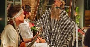 La Nación / Nestor Ló y Los Caminantes lanzan segundo álbum con celebridades de nuestro folklore