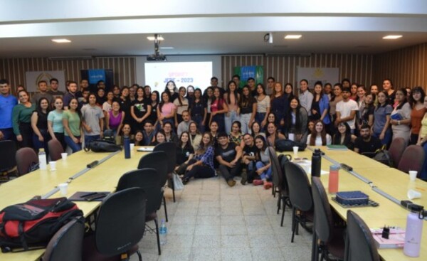UNICEF capacita a estudiantes de la UNE para el programa JERE