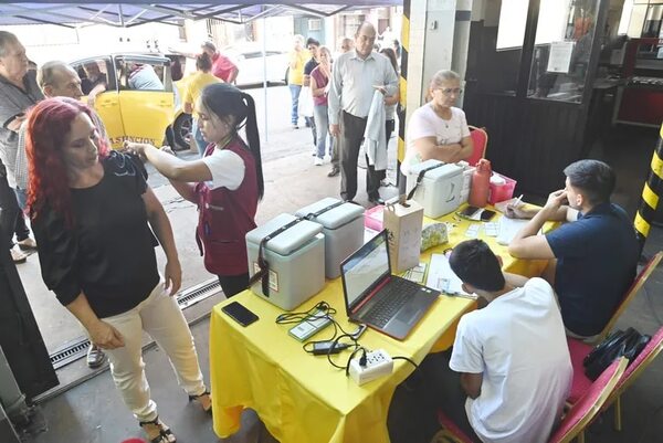 Campaña de Invierno: vacunación en ABC continúa mañana y el viernes - Nacionales - ABC Color