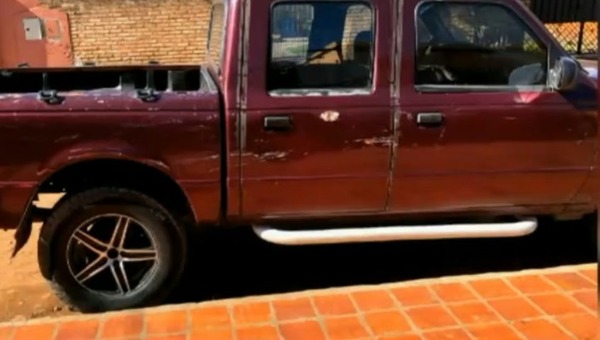 Diario HOY | Roban camioneta dentro del estacionamiento del IPS Central