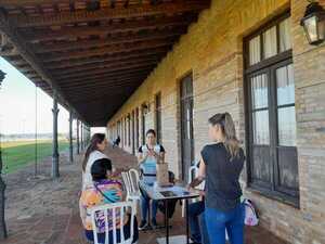 Instalan puesto de vacunación en la Réplica de la Estación del Ferrocarril