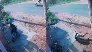 Motochorro fue baleado en la cara por comerciante, tras asalto