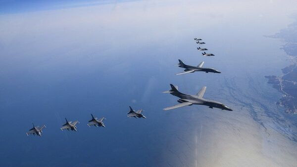 Corea del Norte lanza un misil balístico que sobrevuela Japón