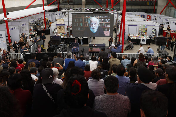 Noam Chomsky: "Latinoamérica puede ser una región prospera y floreciente" - MarketData