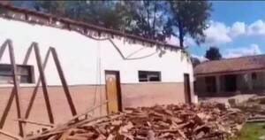La Nación / MEC no tiene recursos para reparar escuela derrumbada en Caaguazú