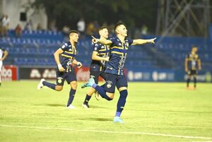 Torneo Apertura: Trinidense triunfa en Villa Elisa - Fútbol - ABC Color