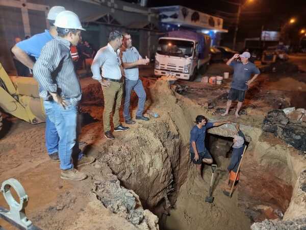 Diario HOY | Cierran carril de entrada de Eusebio Ayala, por obras de la Essap