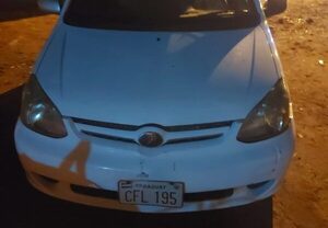 Borracho quedó dormido al volante