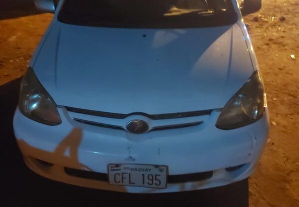 Borracho quedó dormido al volante