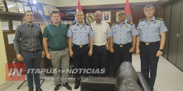 INTENDENTE DE GRAL. ARTIGAS MANTUVO AUDENCIA CON EL COMANDANTE DE LA POLICIAL NACIONAL - Itapúa Noticias